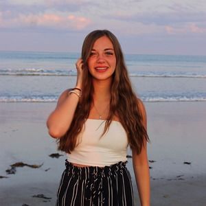 Meet your Posher, Julia